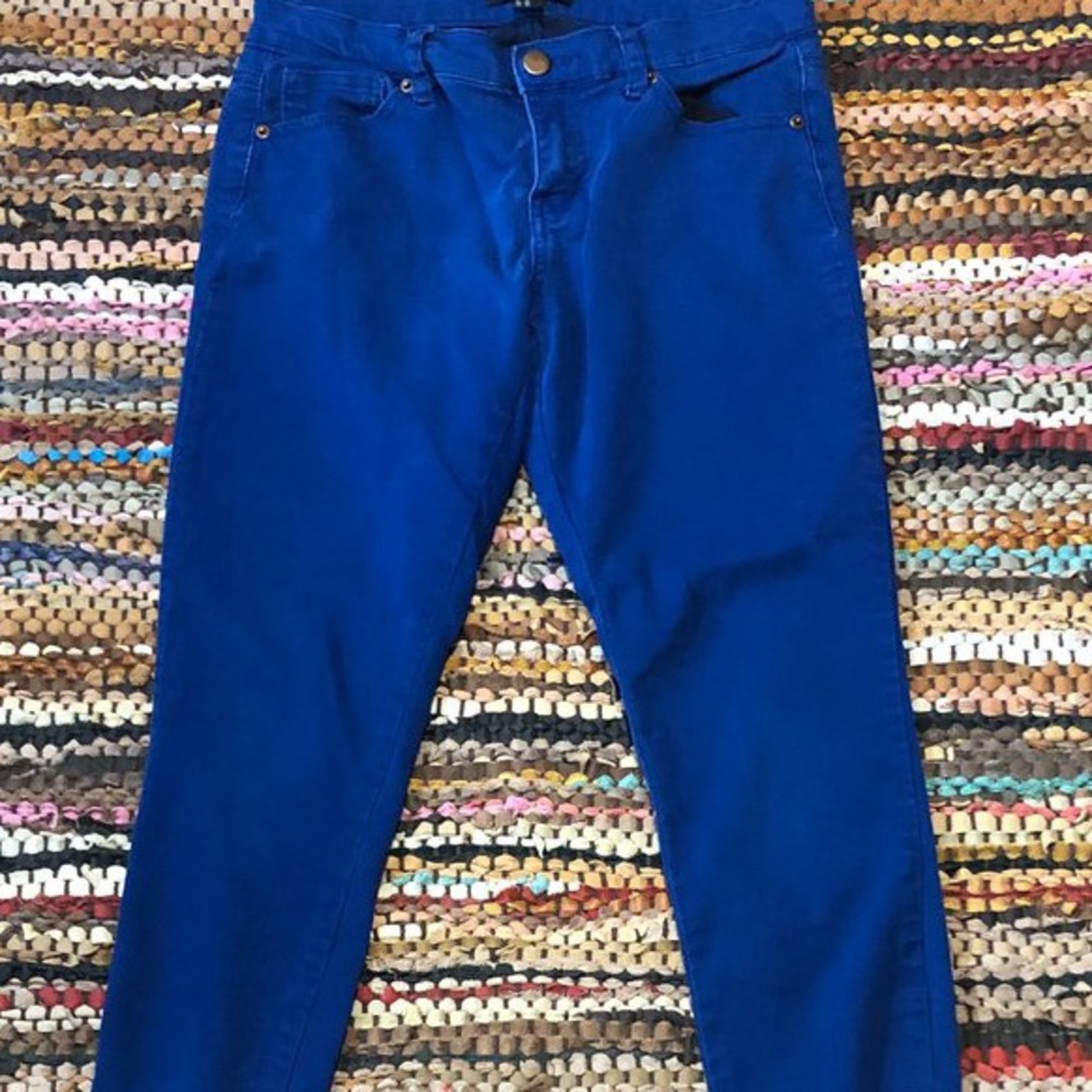 blue skinny jeans